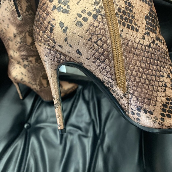 Knee High Pointed Toe Stiletto Heel Boot in Brown Snakeskin Effect Faux Leather - Picture 5 of 16